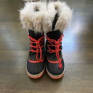 SOREL WINTER SNOW BOOTS - GIRLS SIZE 1  USA      / EU 32